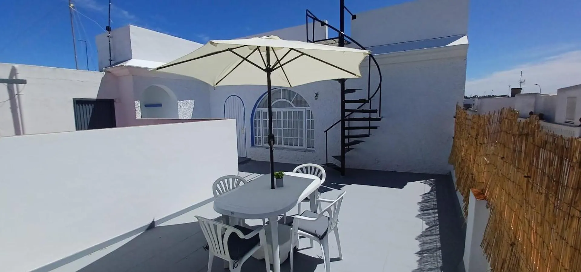 Apartamento Atico En Chipiona España